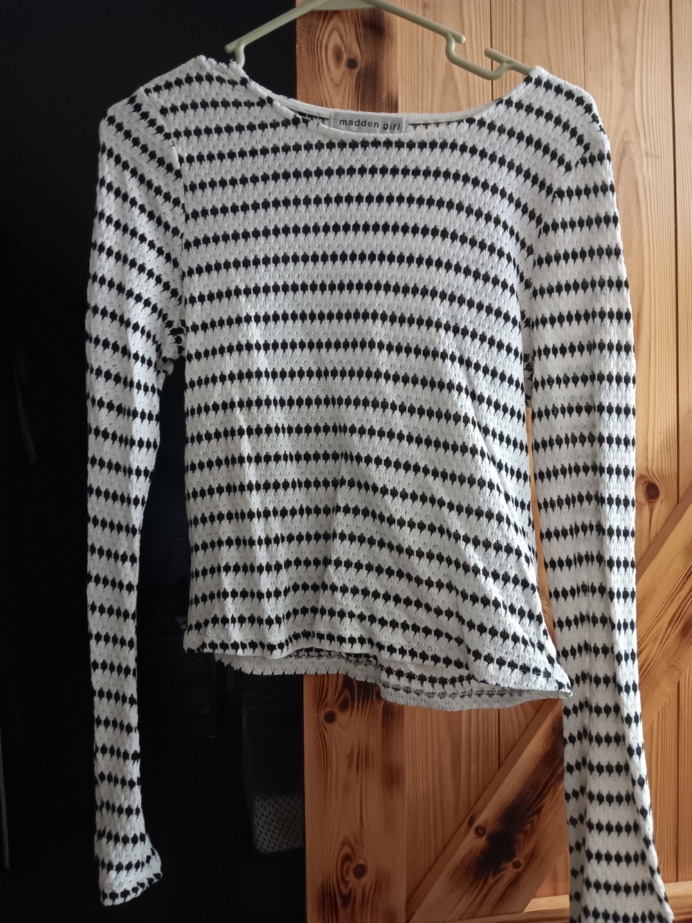Madden Girl Black & White Patterned Long-Sleeve Knit Top
